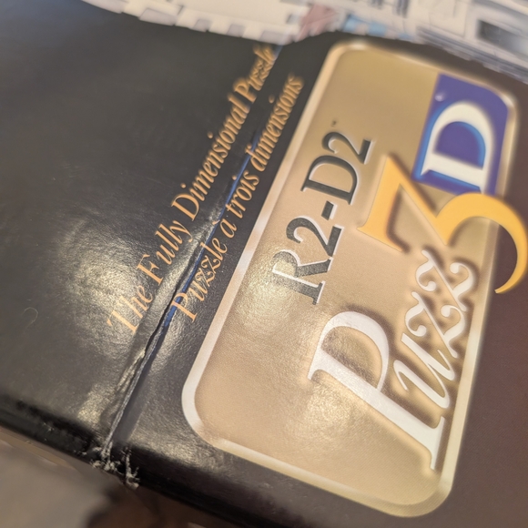 Star Wars R2-D2 Puzzle Model - Picture 5 of 6